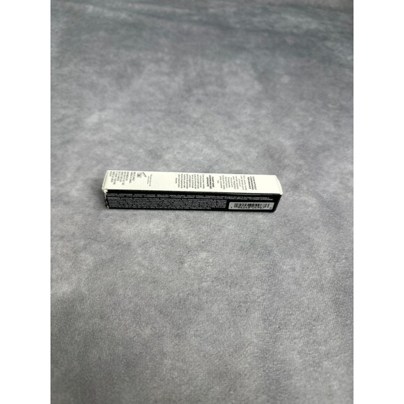 bareMinerals long lasting liquid matte lipstick in Daring perfect for Christmas - Picture 4 of 4